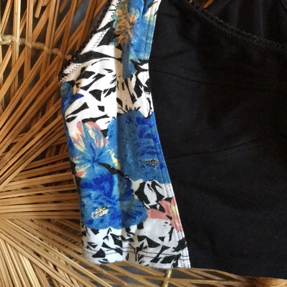 Poppy Blue || - Picture 2 of 4